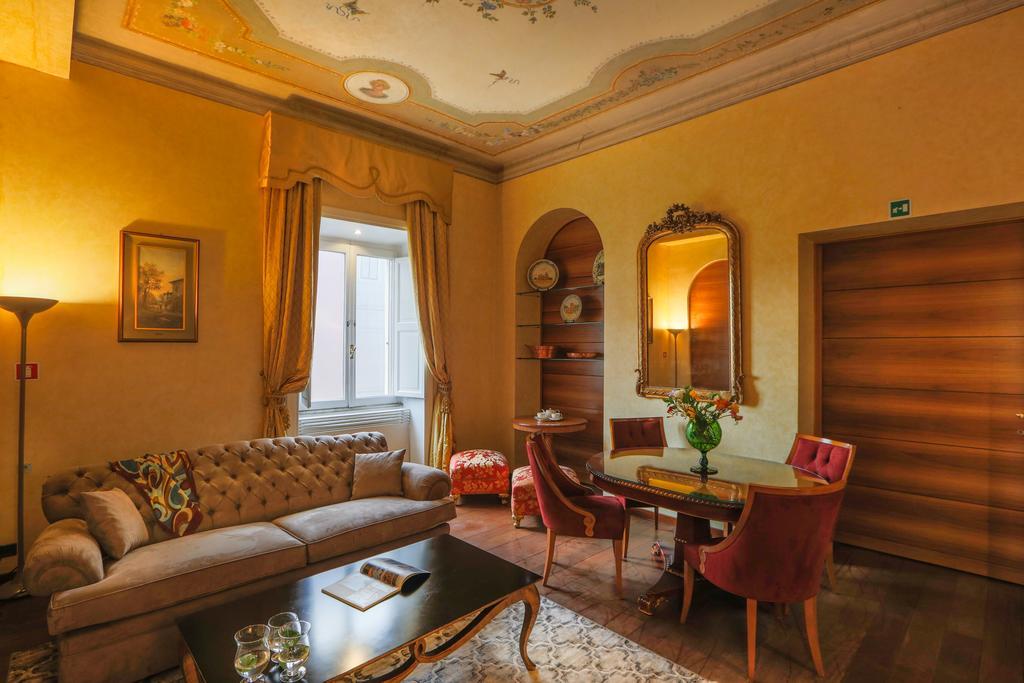 Prestigious Apartment Piazza Navona Рим Екстер'єр фото