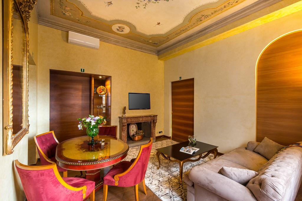 Prestigious Apartment Piazza Navona Рим Екстер'єр фото