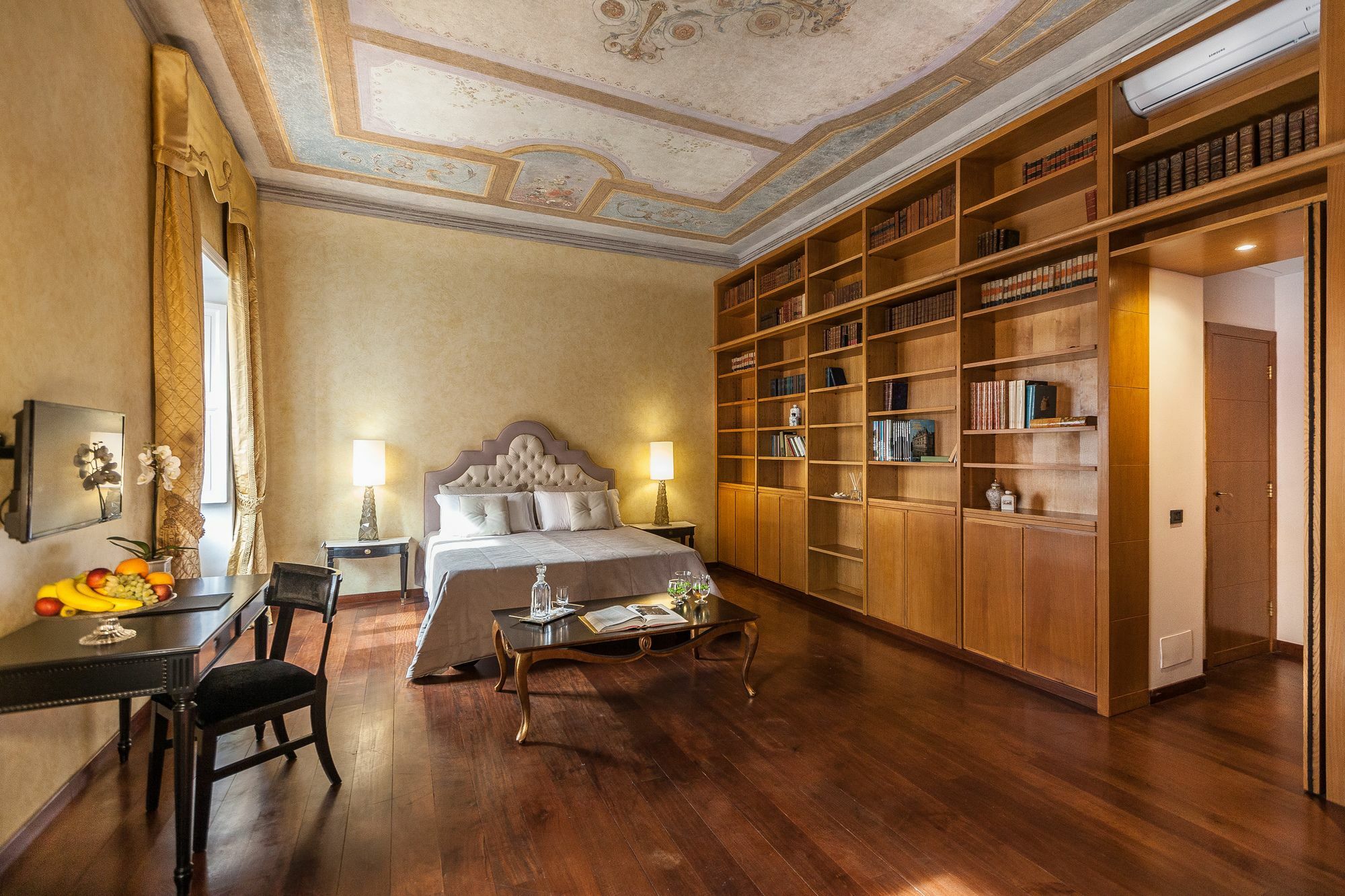 Prestigious Apartment Piazza Navona Рим Екстер'єр фото