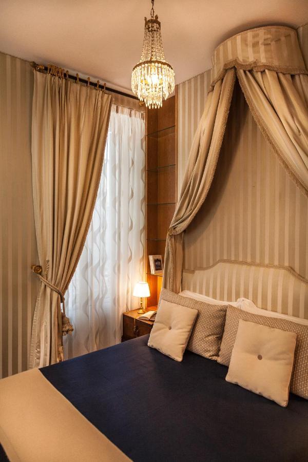 Prestigious Apartment Piazza Navona Рим Екстер'єр фото